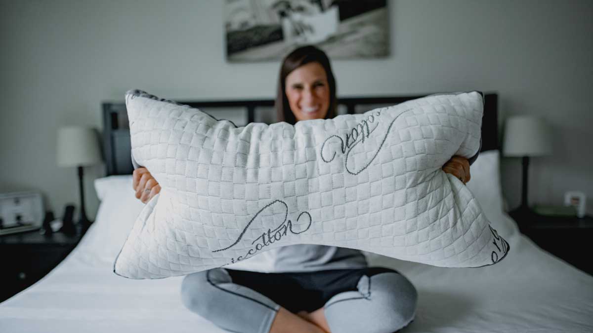 The Great Pillow Debate Latex Vs Memory Foam Pillows Sleep Artisan