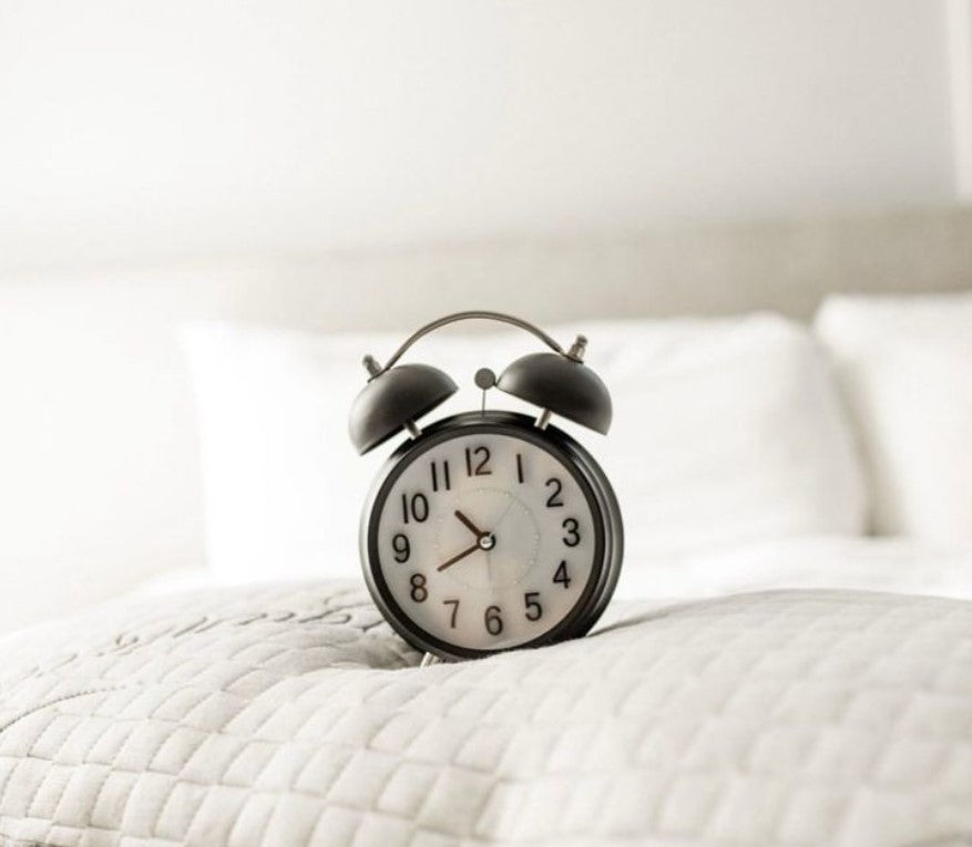 The Age Old Debate: Waking Up Early vs. Sleeping In